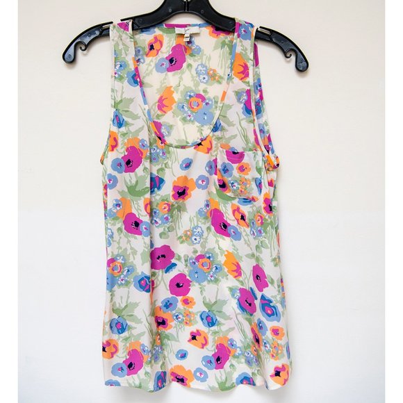 Joie 100% Silk Cream Floral Print Sleeveless Blouse size XS - Picture 1 of 8